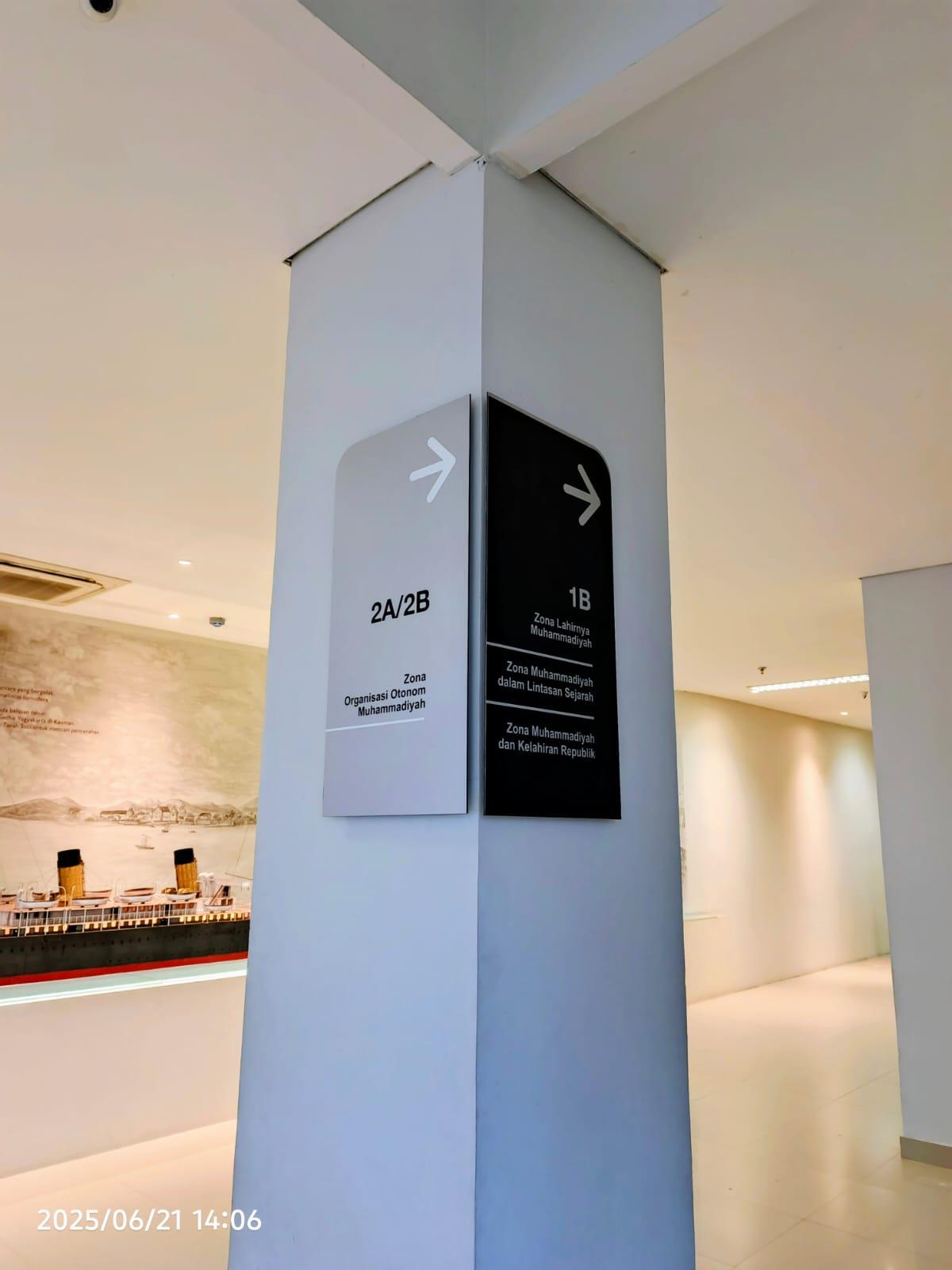 Stiker Cutting Tulisan - Custom Teks Estetik